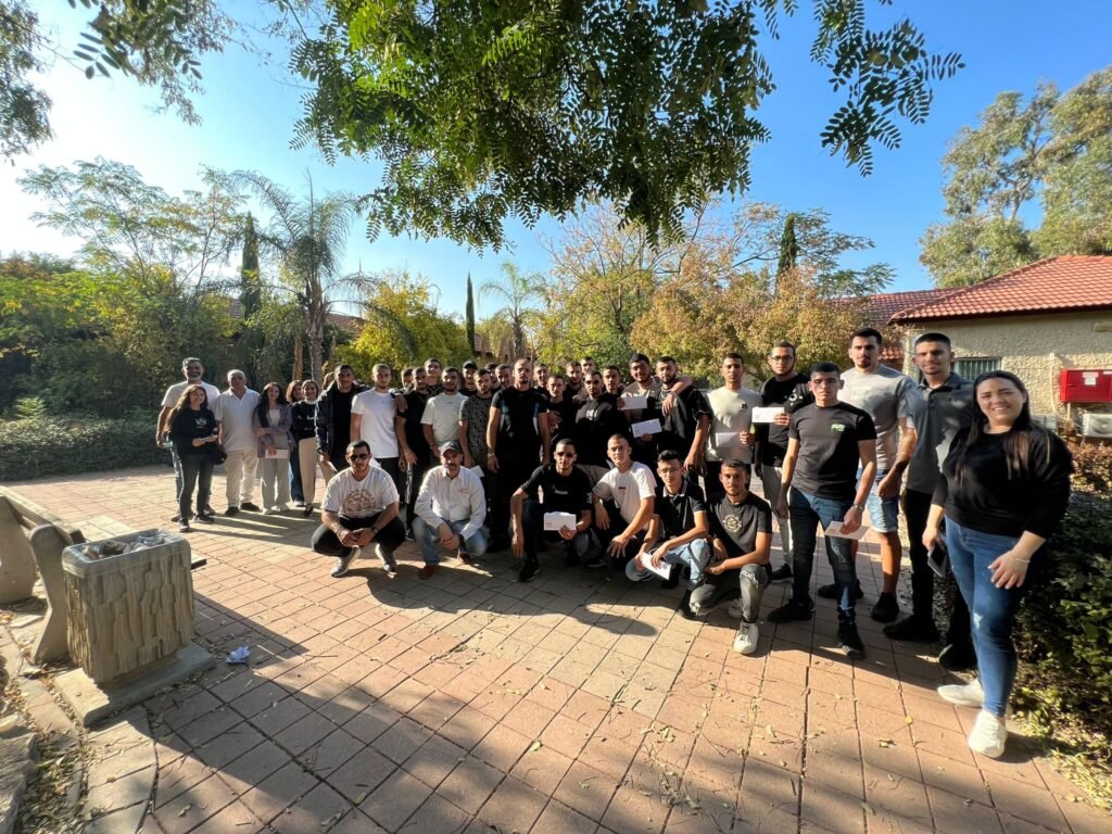 העברת הדרכות לעמותות וארגונים שונים בזמן חירום