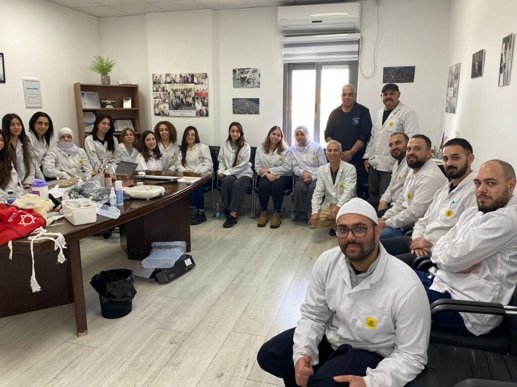 קורס עזרה ראשונה מקצועי במפעל אלקטרוניקה מוביל בצפון